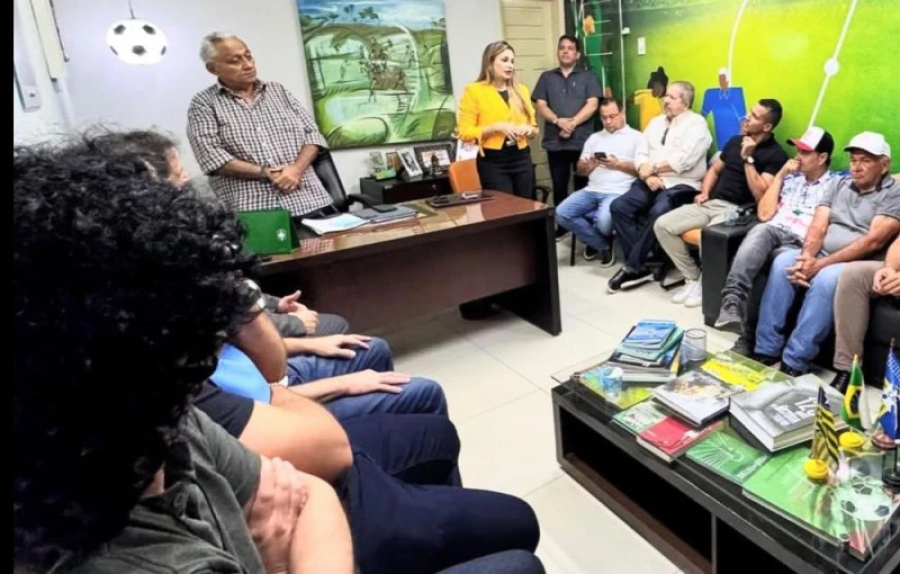 Presidentes e representantes do futebol piauiense em reunião com a secretária da Secepi | Divulgação: CCOM