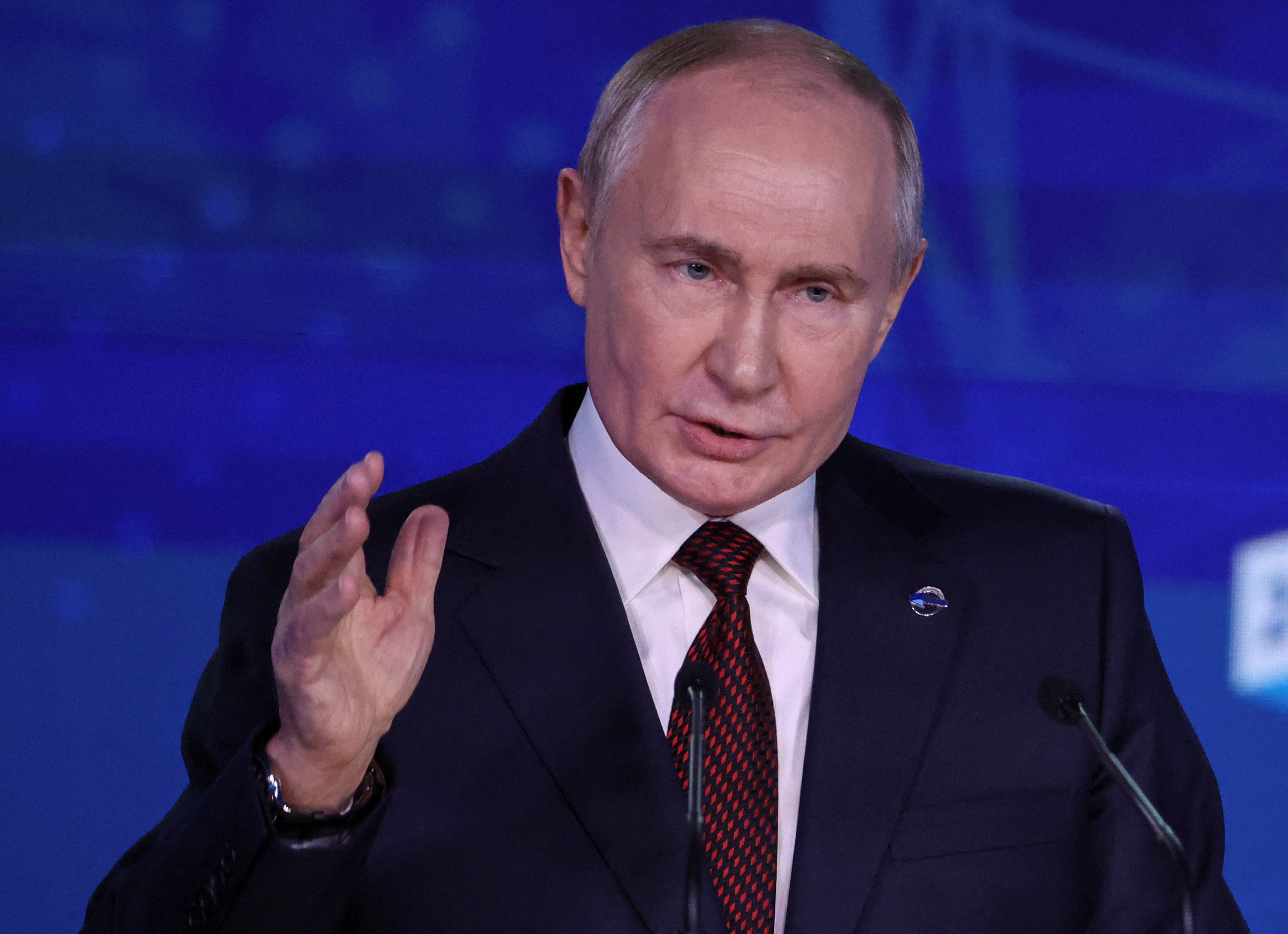 Putin parabeniza Trump por vitória e faz aceno aos EUA: 'Não sou contra restabelecer contatos'