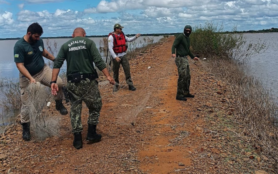 Fiscalização apreende 7 mil metros de redes de pesca no Norte do Piauí. | Foto: Reprodução 