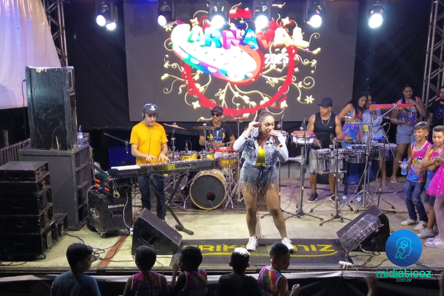 Shows de Wilker e Erika Diniz animam centenas de foliões no carnaval de Conceição do Canindé. | © Portal Midiáticoz