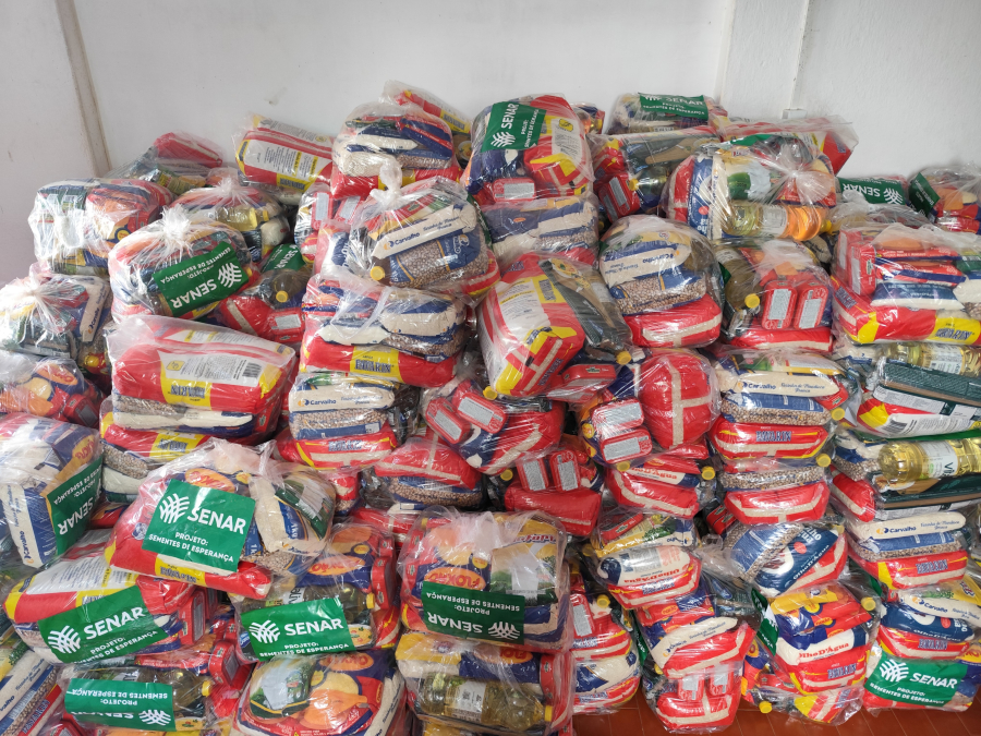 Prefeitura de Conceição do Canindé distribui cestas básicas e peixes durante a Semana Santa. | © Portal Midiáticoz 
