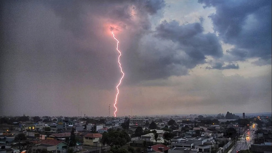 Chuvas de até 100 mm e vantania podem atingir cidades do Piauí