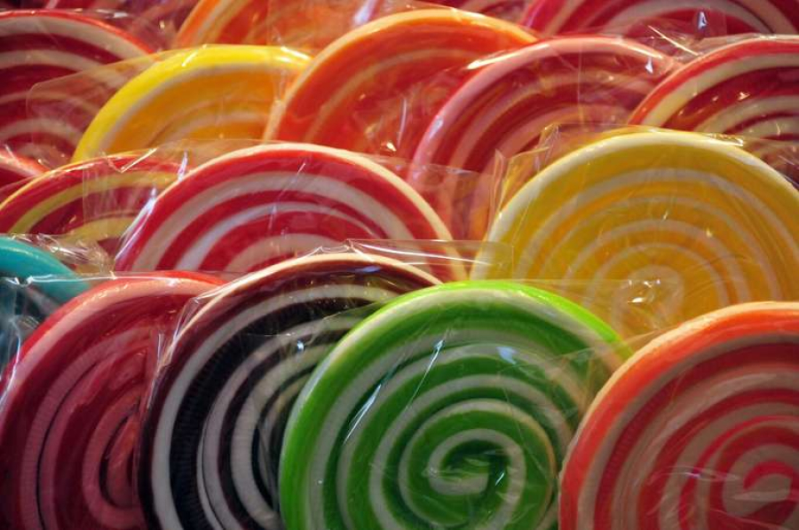 Criança encomenda 70 mil doces na Amazon pelo celular da mãe. | Créditos: Reprodução/Xataka